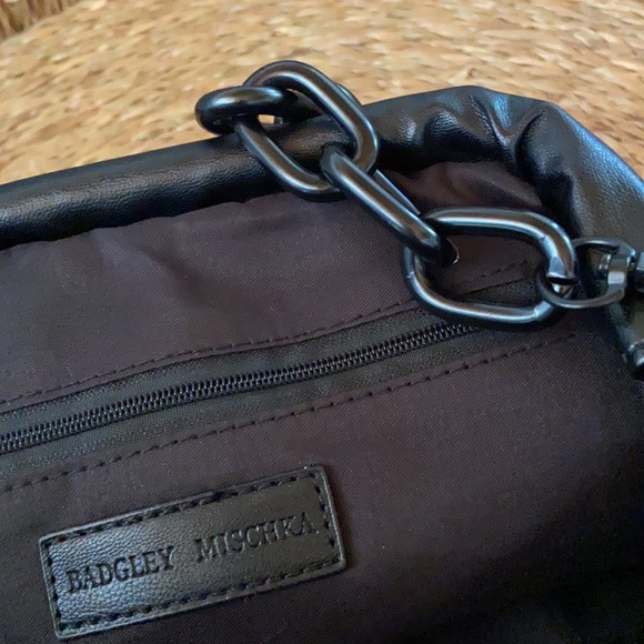 New badgley mischka black shoulder chain bag - Picture 7 of 10